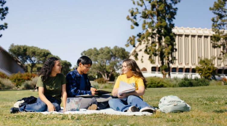 UC admits largest and most diverse class in history with more Koreans ...