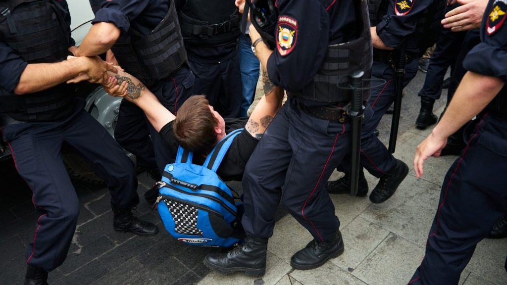 ICE street arrests surge