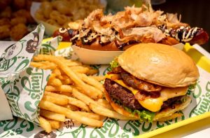 Sang Yoon Tiny's Burger OC