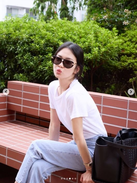 Song Hye-kyo Instagram Update