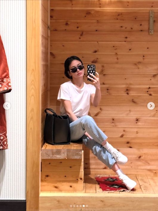 Song Hye-kyo Instagram Update