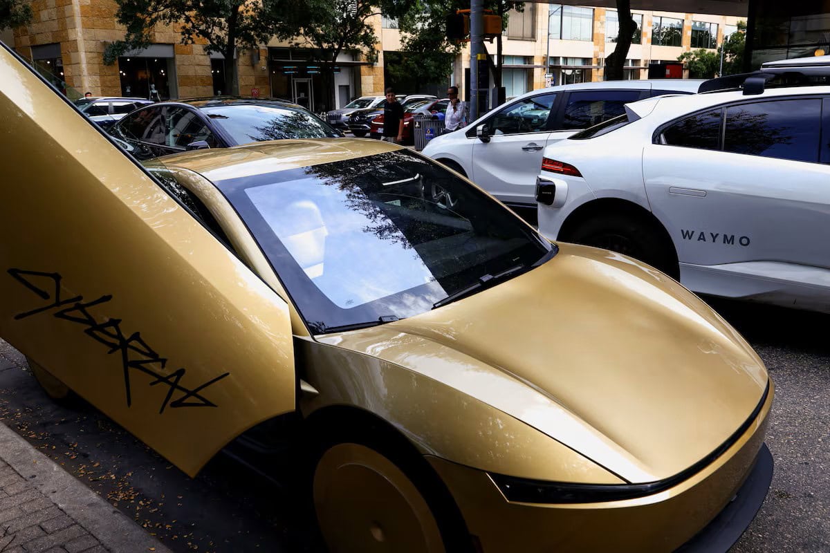 Tesla Cybercab Austin